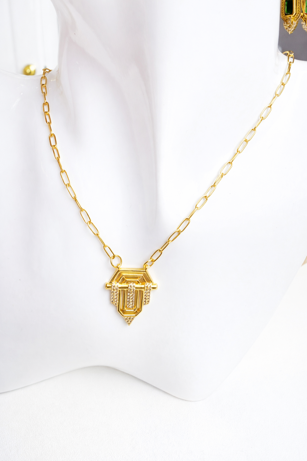 Serenay Thick Necklace