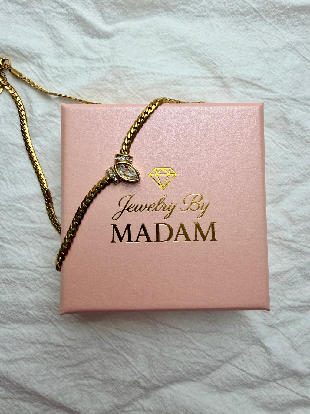 Nova Necklace Waterproof Non-Tarnish