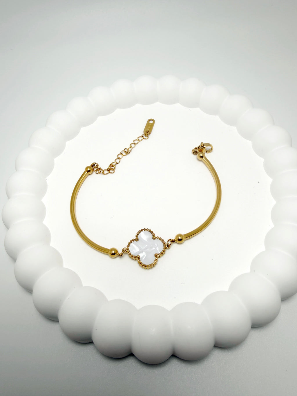 Leaf White Sporty Stainless Steel 18k Bracelet