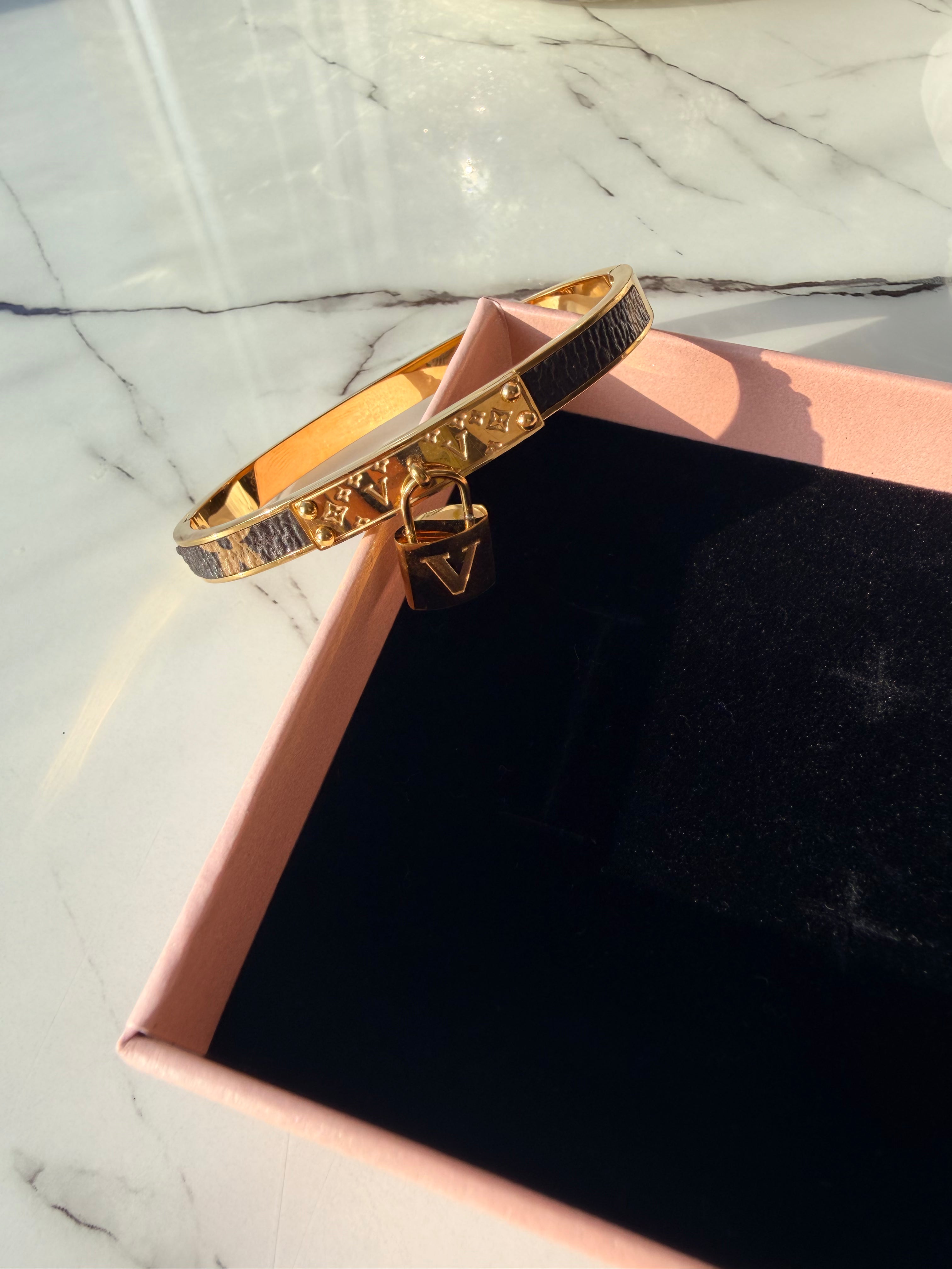 Luxe Brand Model Bracelet Stainless Steel Waterproof