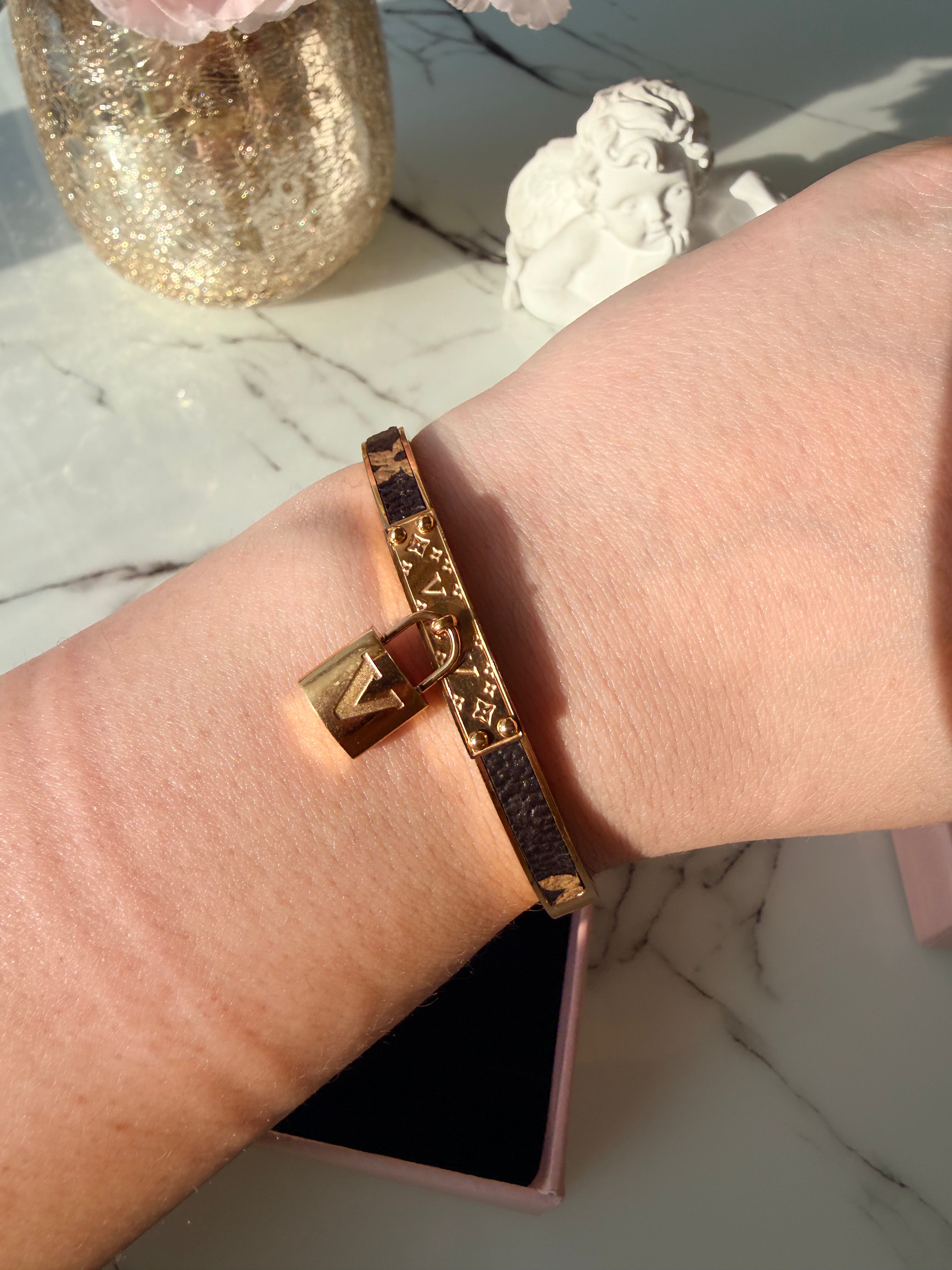 Luxe Brand Model Bracelet Stainless Steel Waterproof