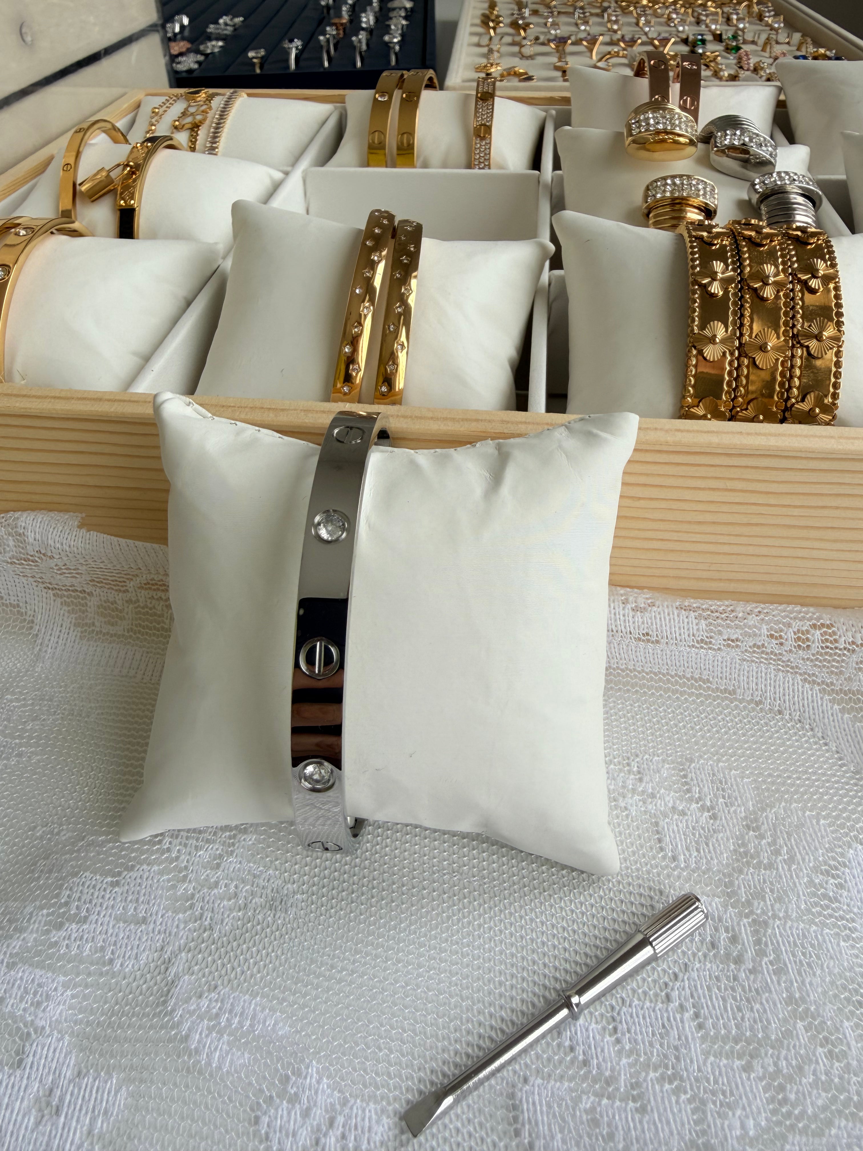 Madam Luxe Spark Silver Bracelet