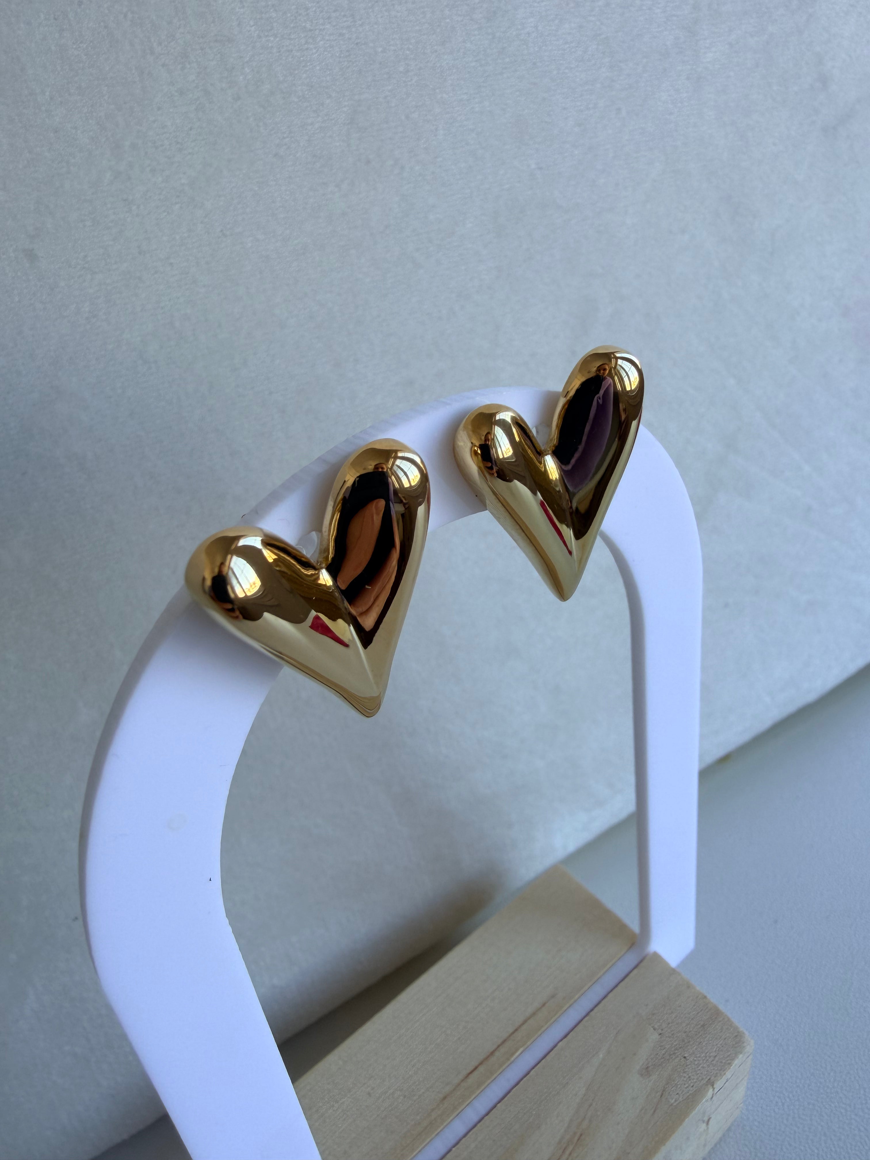 Hesrt Gold Stainless Steel Earring Non-Tarnish
