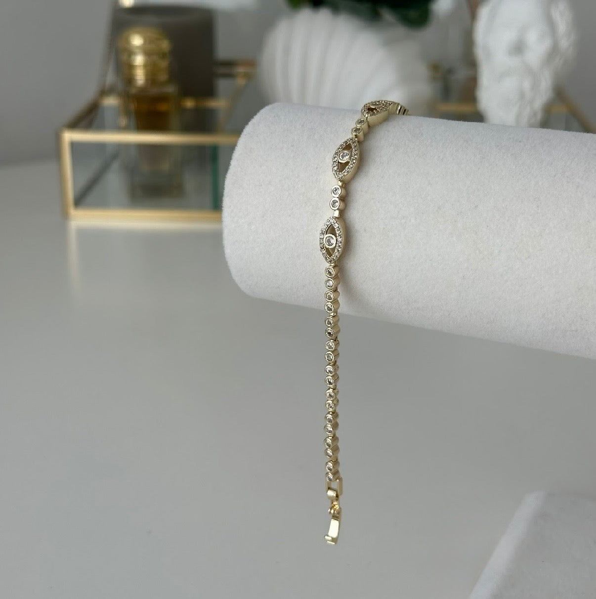 Shine Eyes Bracelet