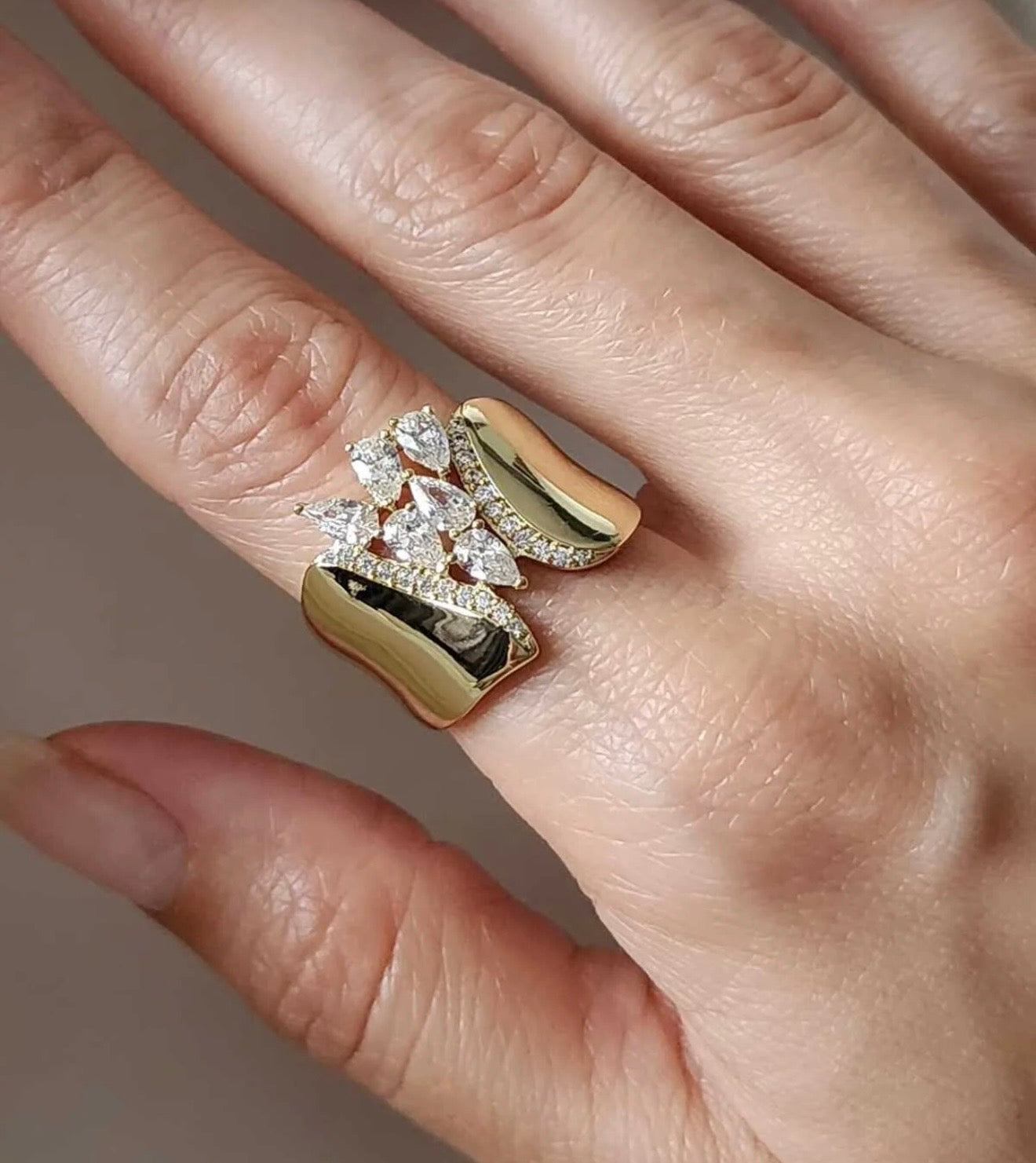 Zurih Ring