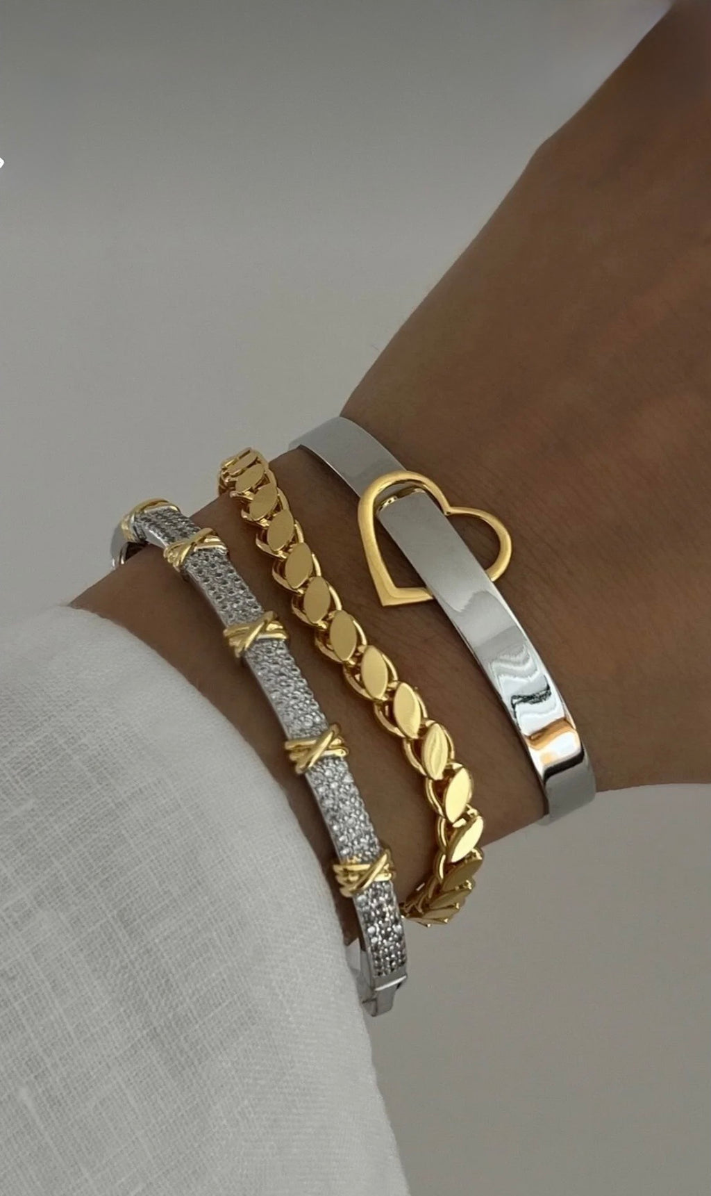 Tiff Model Bracelet